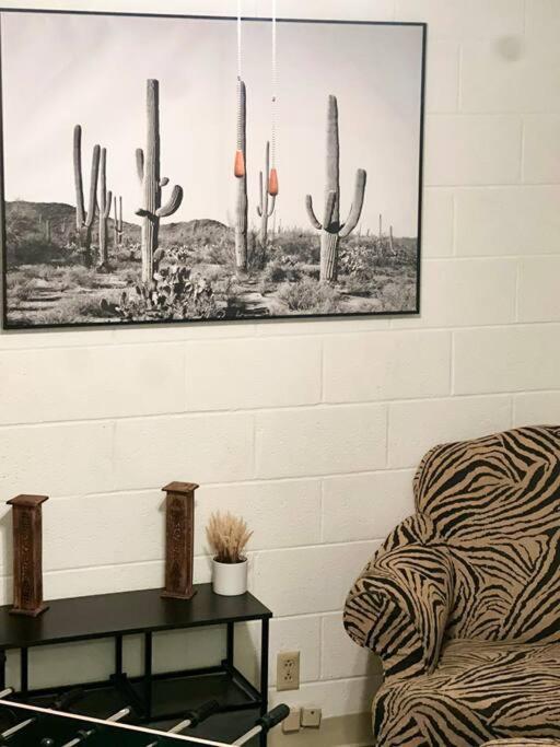 Joshua Tree National Park - Cozy Palms Getaway Apartment Twentynine Palms Bagian luar foto