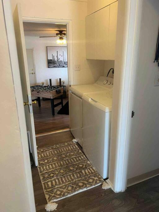 Joshua Tree National Park - Cozy Palms Getaway Apartment Twentynine Palms Bagian luar foto